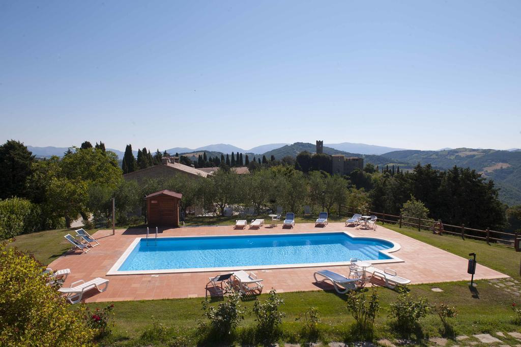 Agriturismo Tenuta Di Biscina ภายนอก รูปภาพ