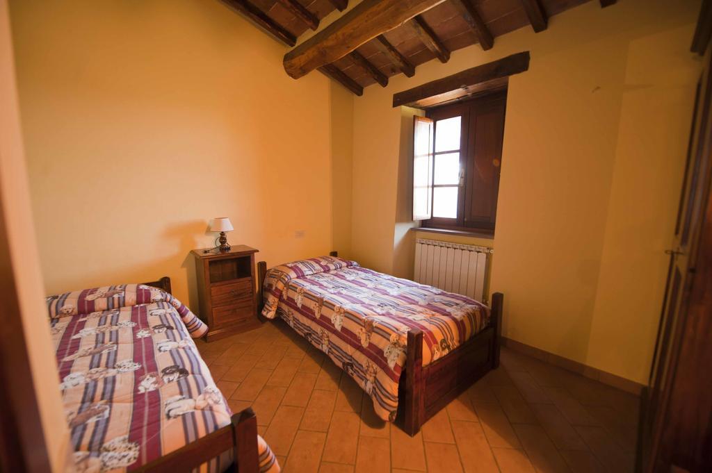 Agriturismo Tenuta Di Biscina ห้อง รูปภาพ