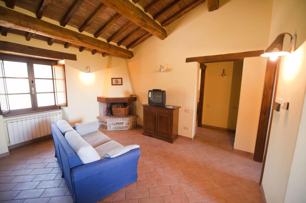 Agriturismo Tenuta Di Biscina ห้อง รูปภาพ