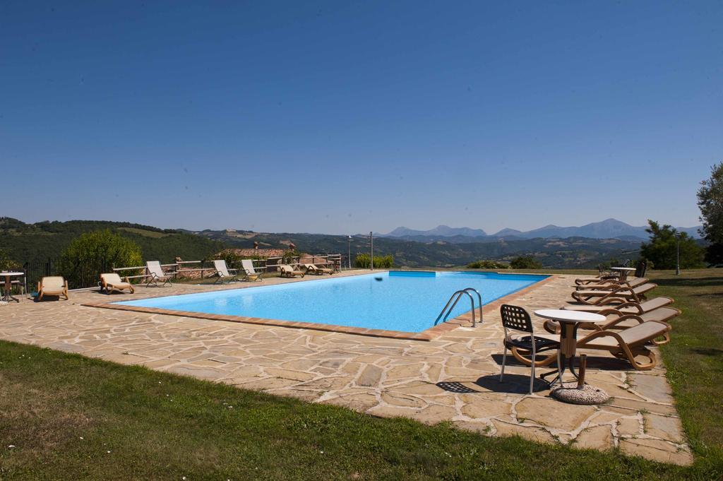 Agriturismo Tenuta Di Biscina ห้อง รูปภาพ