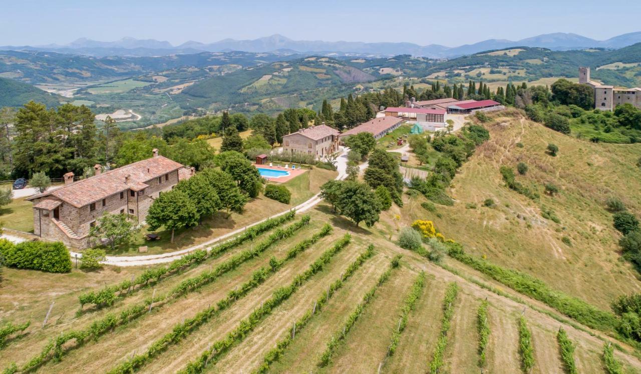 Agriturismo Tenuta Di Biscina ภายนอก รูปภาพ