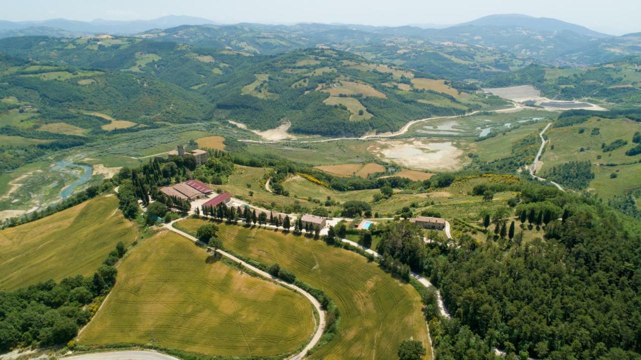 Agriturismo Tenuta Di Biscina ภายนอก รูปภาพ